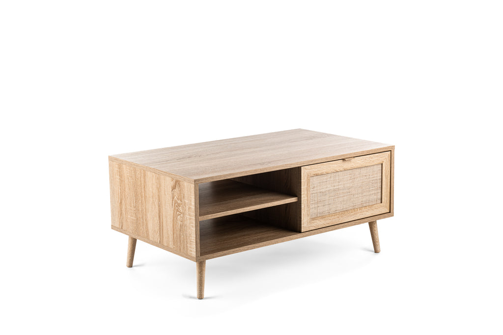 Elegante houten salontafel met open schappen en een rieten lade, Scandinavisch design.