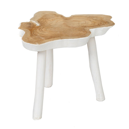 Uniek koffietafeltje met grillig houten blad en witte poten, organisch en rustiek design.