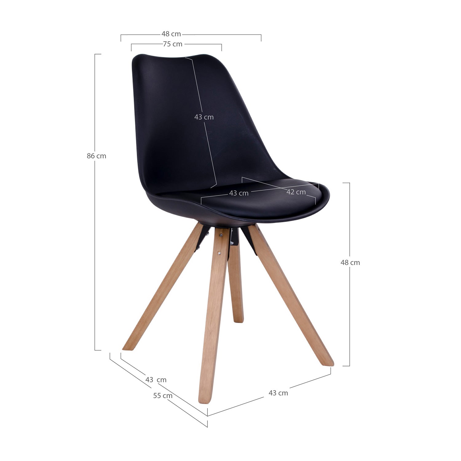 Zwarte kunststof stoel, 86 cm hoog met houten poten. Zithoogte 48 cm, zitdiepte 42 cm, breedte 43 cm.