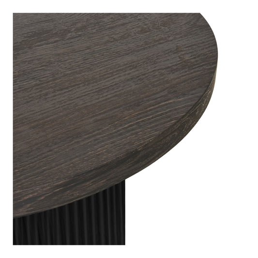 Detail van House Nordic Boavista bijzettafel met donkerbruin MDF tafelblad, subtiele houtnerf en matte afwerking.