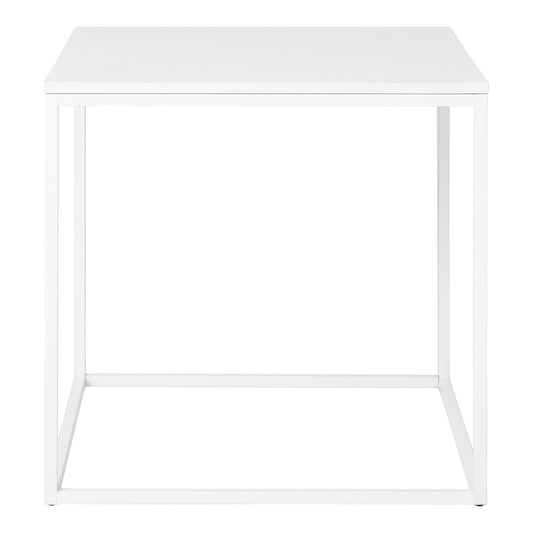 Gedetailleerd frontzicht van de House Nordic Vita bijzettafel met strak wit melamine blad en minimalistisch stalen frame