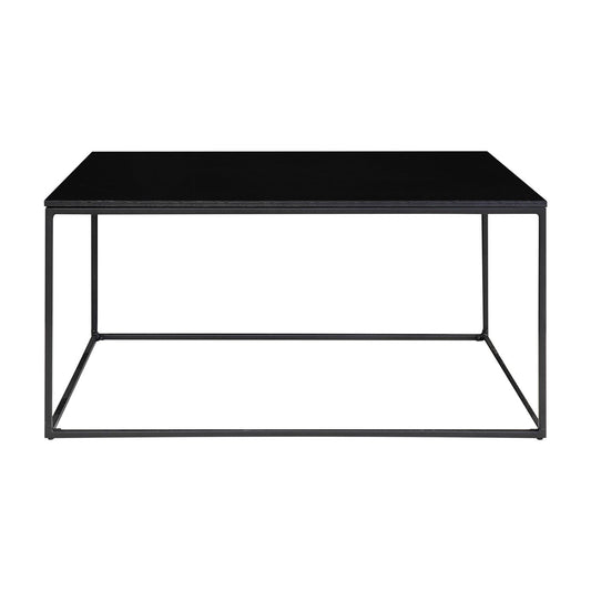 Strakke, zwarte salontafel met minimalistisch metalen frame en rechthoekig tafelblad, modern en stijlvol ontwerp.