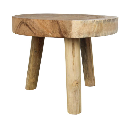 Ronde houten bijzettafel met natuurlijke afwerking en drie stevige poten, rustiek en minimalistisch design.