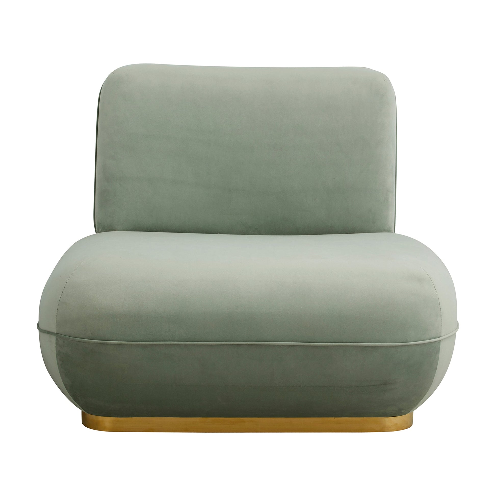 Elegante groene fluwelen fauteuil met ronde vormen, op een subtiele goudkleurige basis.