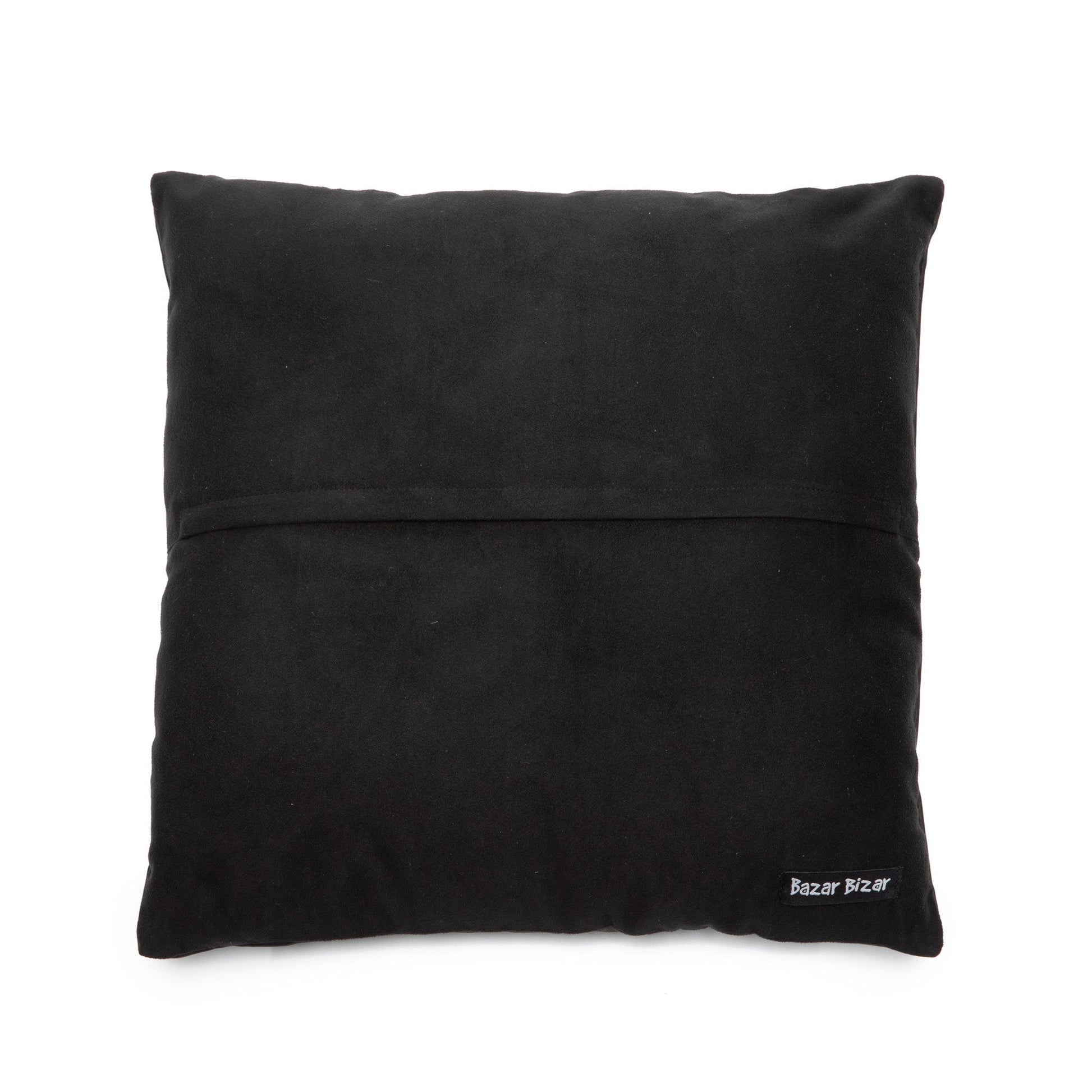 Zwart kussen met een minimalistisch ontwerp, voorzien van het label "Bazar Bizar" in de rechter benedenhoek.