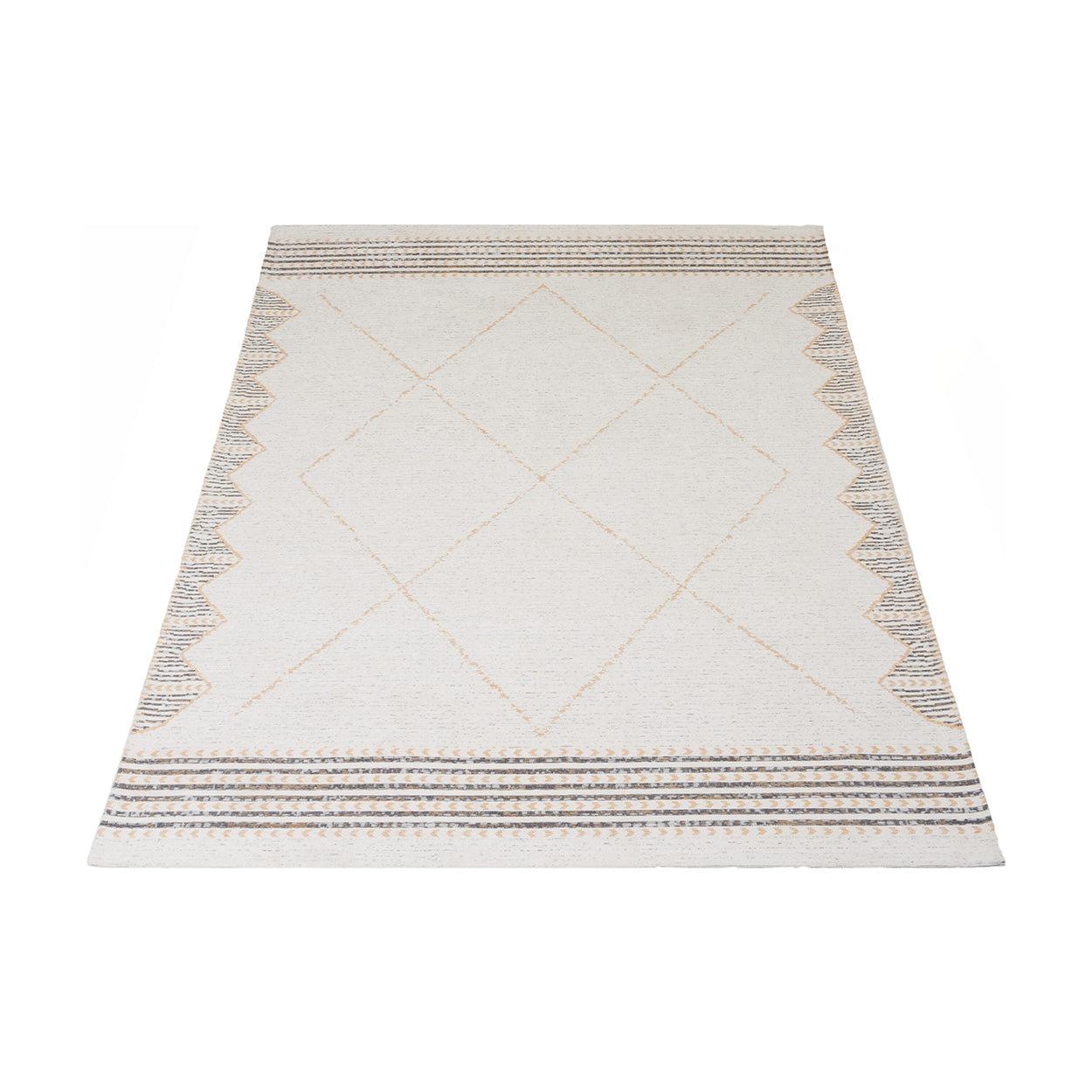 Wit tapijt met subtiele bruine geometrische lijnen en zigzagrand, geschikt voor moderne interieurs.