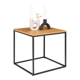 House Nordic Vita bijzettafel met warm bruin eikenlook tafelblad en slank zwart metalen frame als Scandinavisch design.