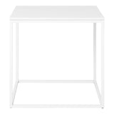 Gedetailleerd frontzicht van de House Nordic Vita bijzettafel met strak wit melamine blad en minimalistisch stalen frame