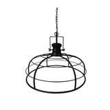 Zwarte industriële hanglamp met open metalen kooi-ontwerp en kettingophanging tegen een witte achtergrond.