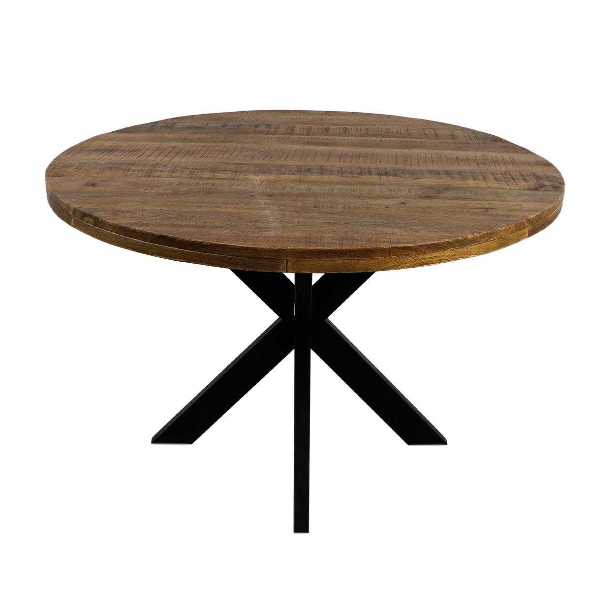 Ronde houten tafel met robuust blad en zwart metalen kruispoot, stijlvolle moderne meubeldesign.