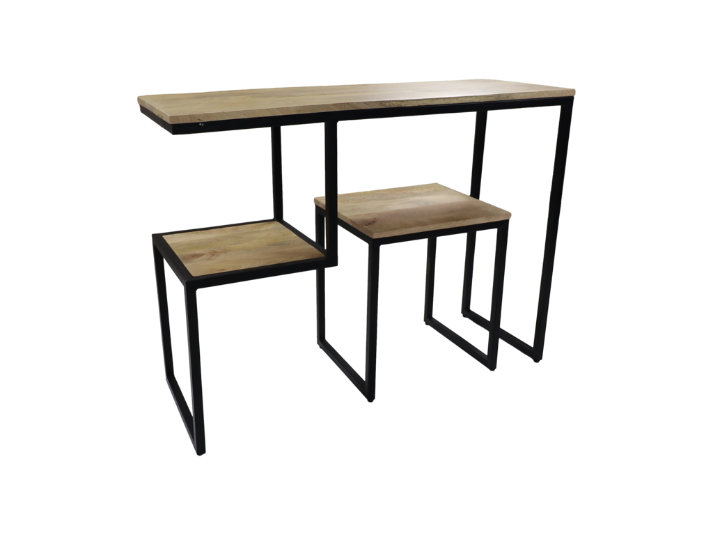 Moderne tafelset met drie zwarte metalen frames en houten bladen, variërend in hoogte en breedte.