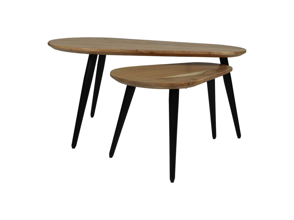Twee teak houten bijzettafels met zwart metalen poten, elegante druppelvormige bladen.