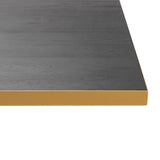 Bruine houten tafelblad met een gouden rand, minimalistisch en elegant design.